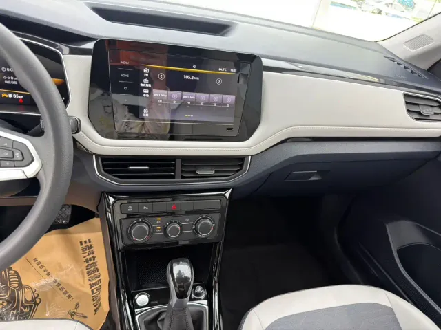 Volkswagen Tharu — Фото автомобиля 12