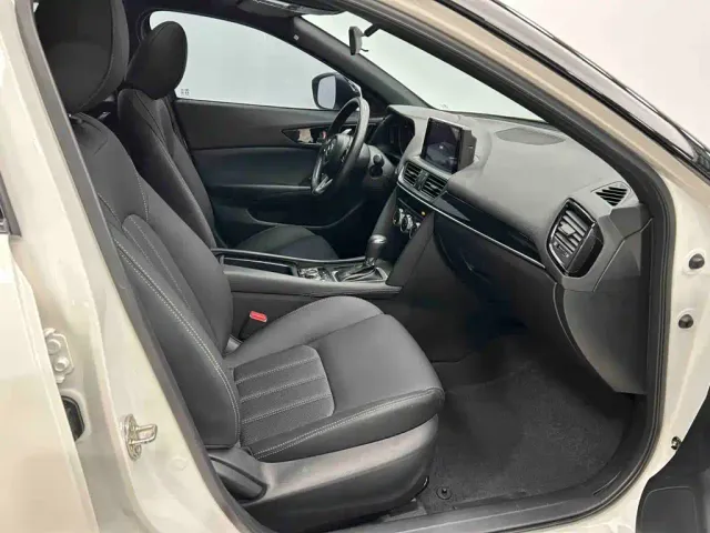 Mazda CX-4 — Фото автомобиля 19