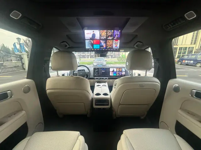 Li Auto L9 — Фото автомобиля 7