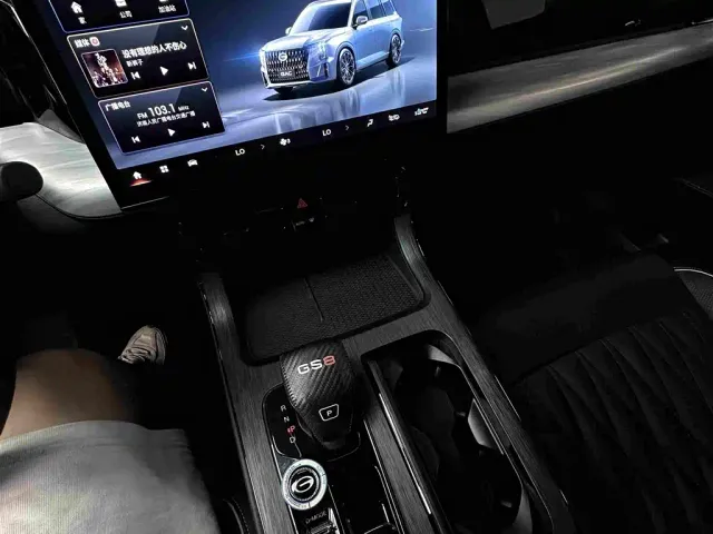 GAC Trumpchi GS8 — Фото автомобиля 16