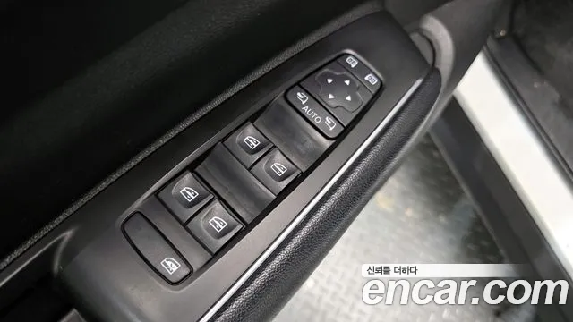 Renault-KoreaSamsung QM6 Новый QM6 2.0 GDe LE Signature 2WD — Фото автомобиля 14