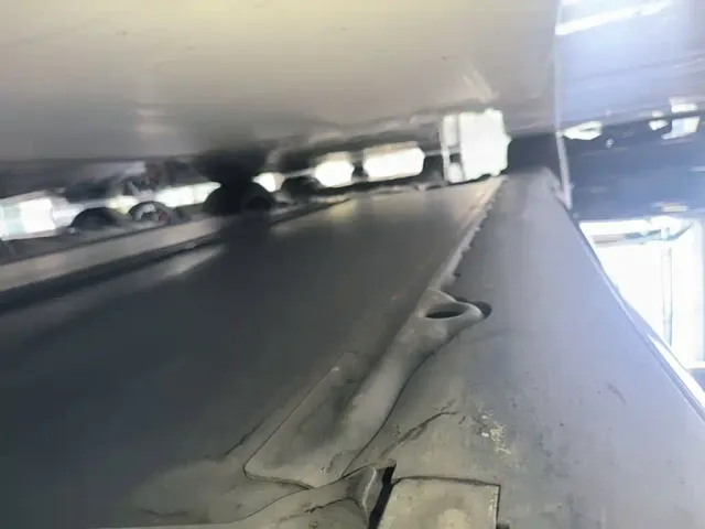 Tesla Model 3 — Фото автомобиля 20