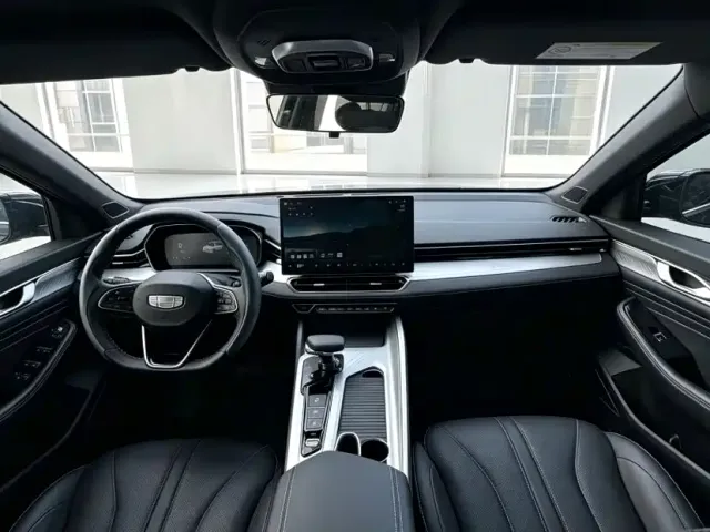 Geely Xingrui — Фото автомобиля 4