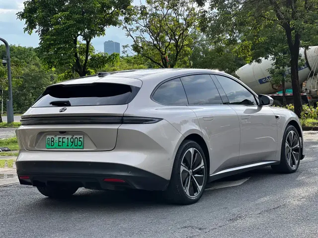 Nio ET5 Touring — Фото автомобиля 14