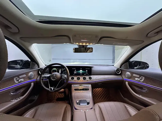 Mercedes-Benz E-Class — Фото автомобиля 10