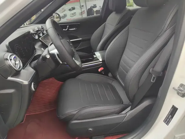 Mercedes-Benz C-Class — Фото автомобиля 19