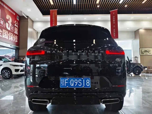 Land Rover Range Rover Sport — Фото автомобиля 18