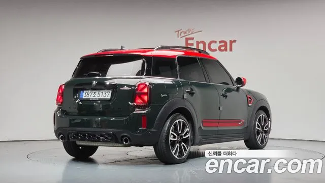 Фотография автомобиля — MINI Countryman