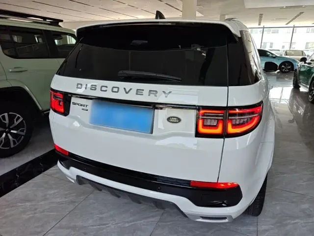 Land Rover Discovery Sport — Фото автомобиля 5