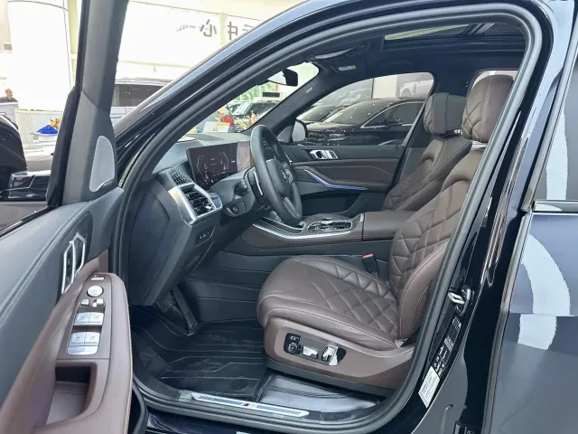 BMW X5 — Фото автомобиля 15