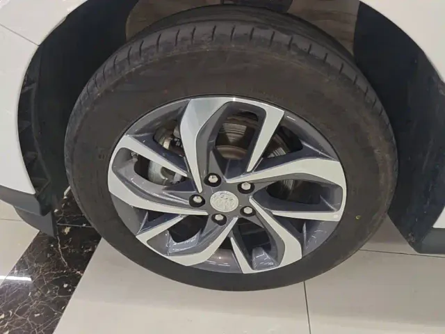 Buick Velite 6 — Фото автомобиля 22