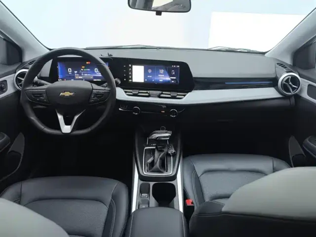 Chevrolet Monza — Фото автомобиля 12