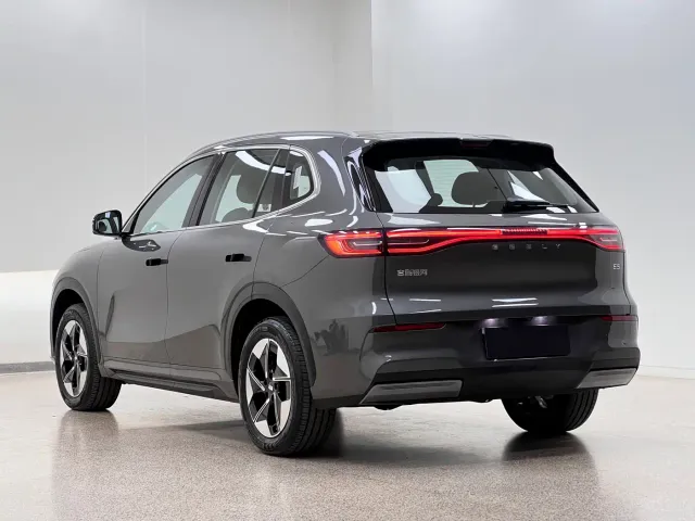 Geely Galaxy E5 — Фото автомобиля 4