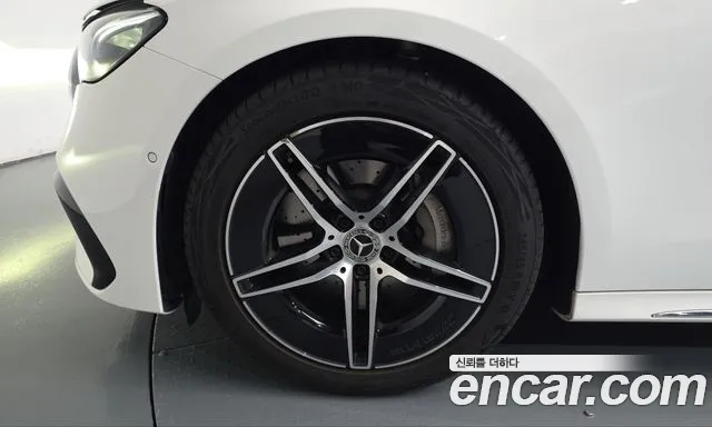 Mercedes-Benz E-Class W214 — Фото автомобиля 5