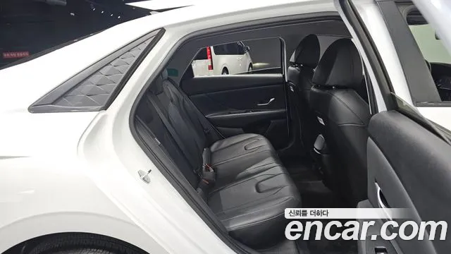 Hyundai Avante — Фото автомобиля 17