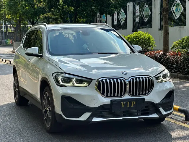 BMW X1 — Фото автомобиля 3