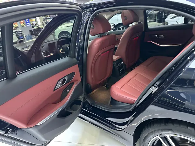 BMW 3 Series — Фото автомобиля 6