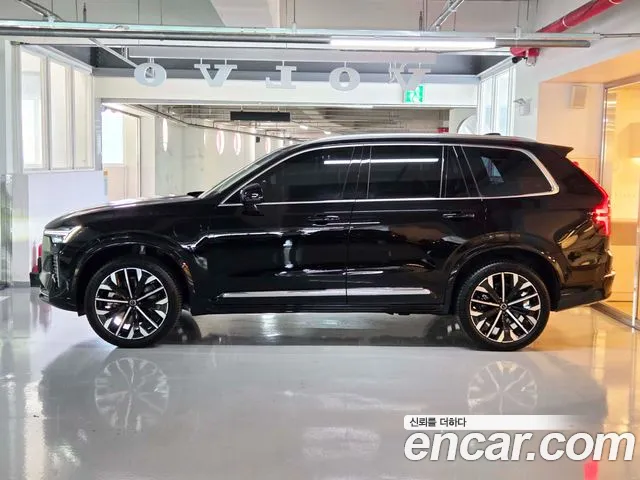 Volvo XC90 — Фото автомобиля 20