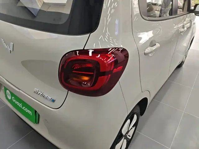 Wuling Hongguang Mini EV — Фото автомобиля 7