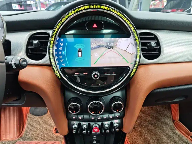 MINI Hatch — Фото автомобиля 15