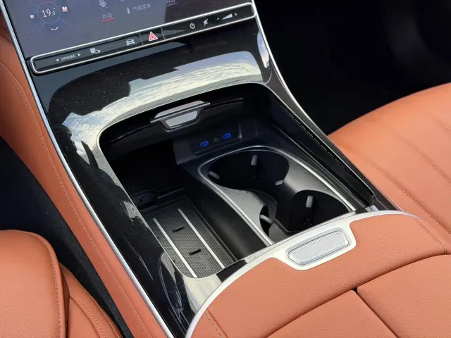 Mercedes-Benz S-Class — Фото автомобиля 12