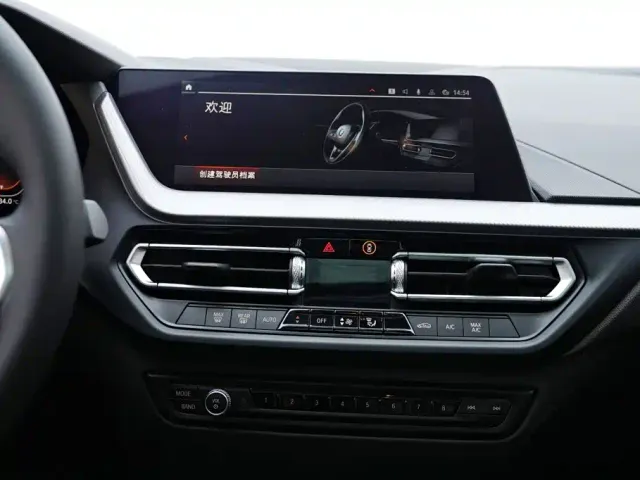 BMW 2 Series — Фото автомобиля 10
