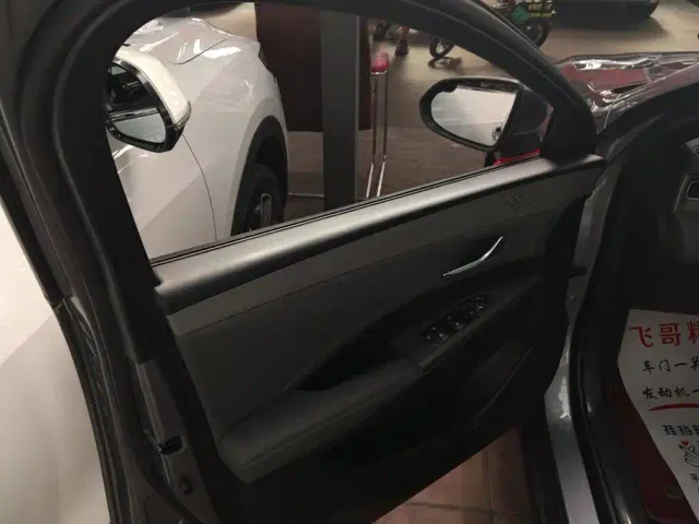 BYD Qin PLUS — Фото автомобиля 7