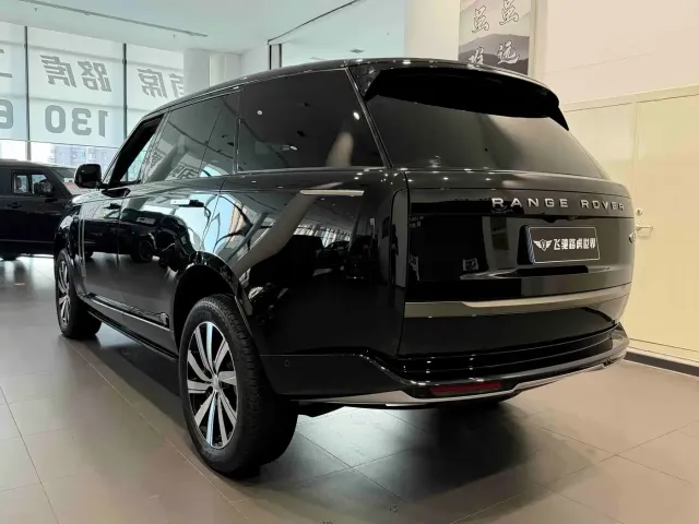 Land Rover Range Rover — Фото автомобиля 21