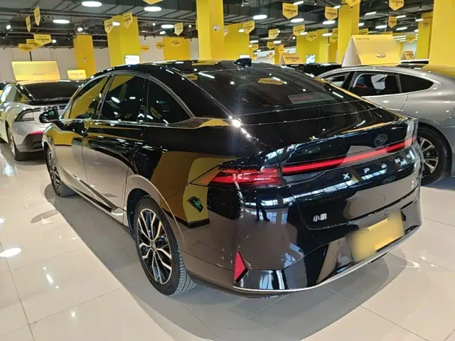 Xpeng P5 — Фото автомобиля 4