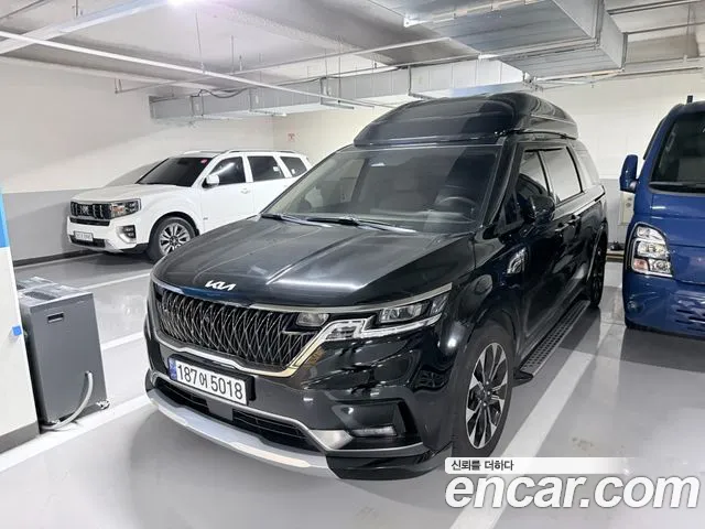 Kia Carnival — Фото автомобиля 2