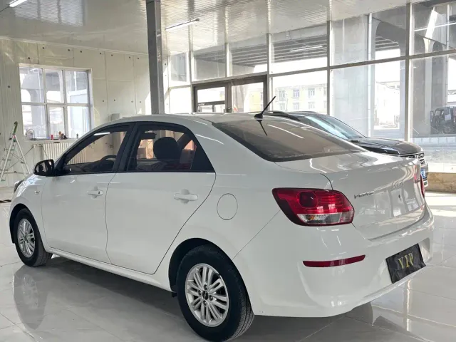 Kia Huan Chi — Фото автомобиля 4