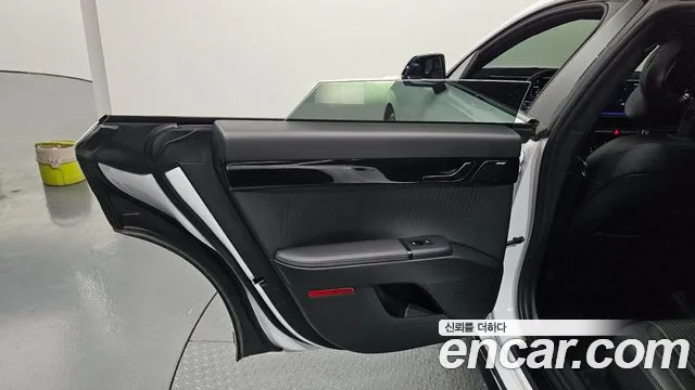 Hyundai Grandeur GN7 — Фото автомобиля 14