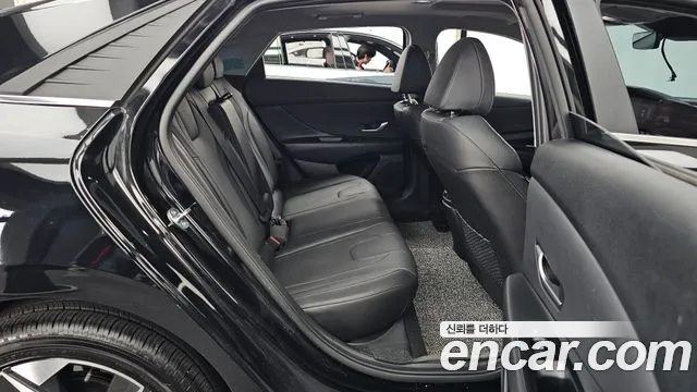 Hyundai Avante — Фото автомобиля 18