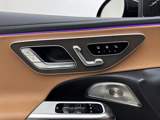 Mercedes-Benz E-Class — Фото автомобиля 15