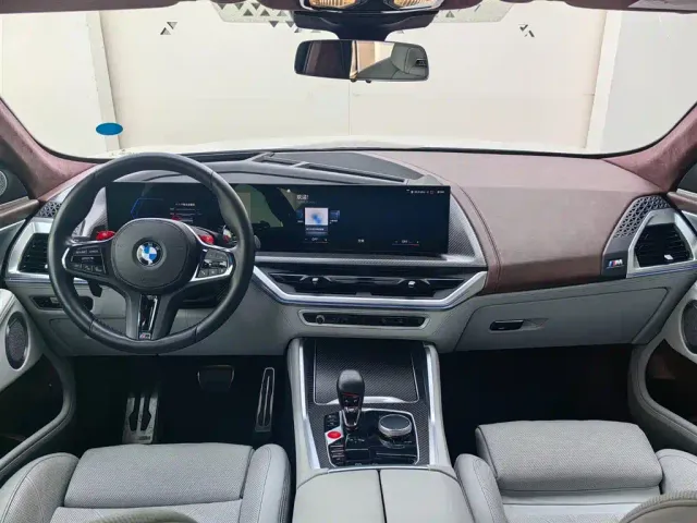 BMW XM — Фото автомобиля 7