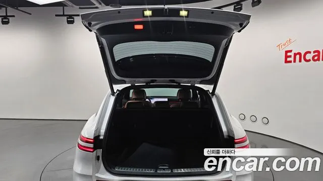 Genesis GV70 2.5T Бензин AWD — Фото автомобиля 15