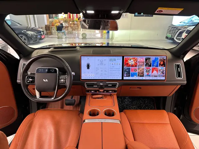 Li Auto L8 — Фото автомобиля 21