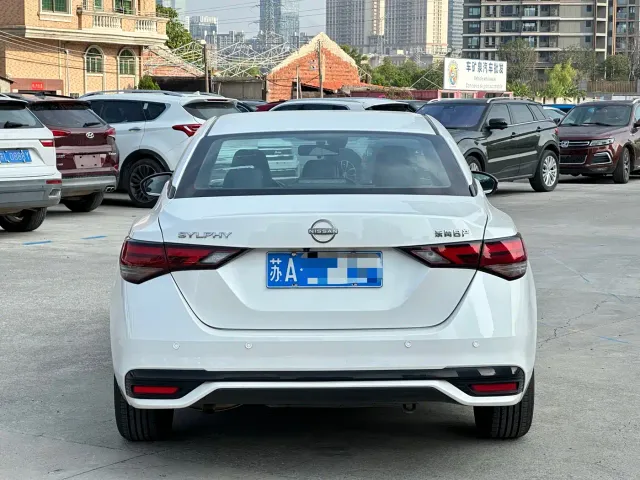 Nissan Sylphy — Фото автомобиля 4