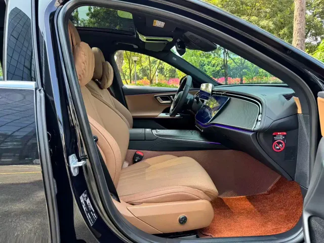Mercedes-Benz E-Class — Фото автомобиля 10