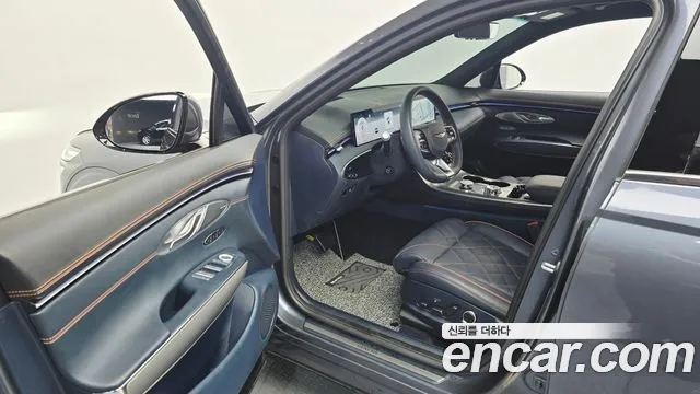 Genesis GV70 2.5T Бензин AWD — Фото автомобиля 10