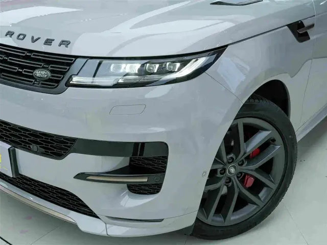 Land Rover Range Rover Sport — Фото автомобиля 17