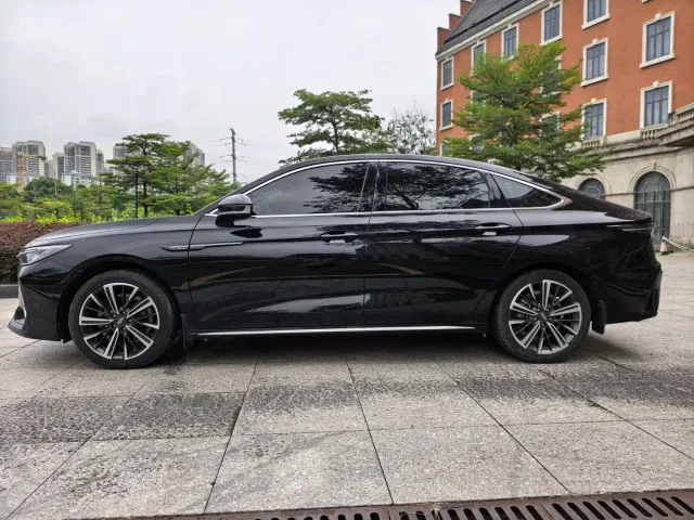 Chery Arrizo 8 — Фото автомобиля 5