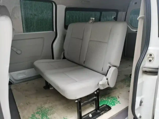 Jinbei New Hiace X30L — Фото автомобиля 16