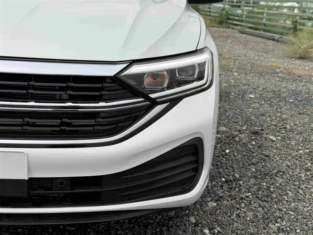 Volkswagen Sagitar — Фото автомобиля 13
