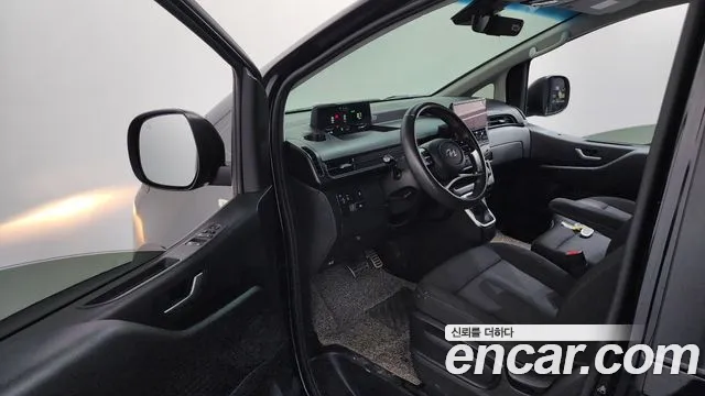 Hyundai Staria Staria Карго 3 места — Фото автомобиля 10
