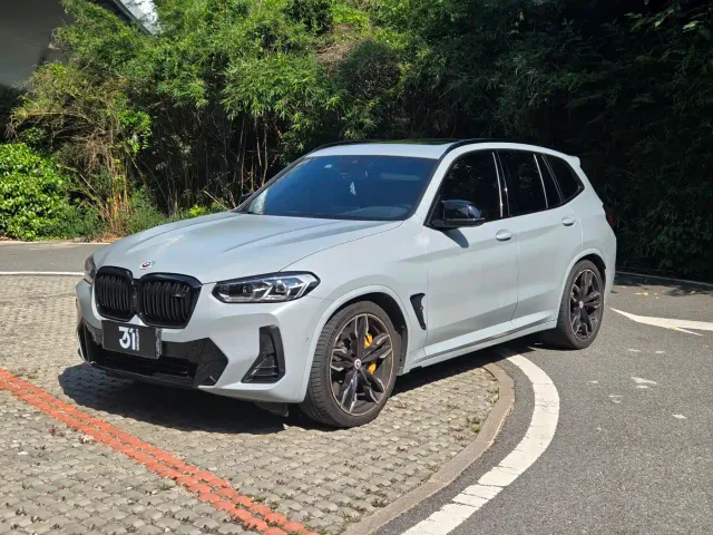 Фотография автомобиля — BMW X3 M40i