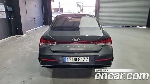 Hyundai Avante CN7 — Фото автомобиля 4