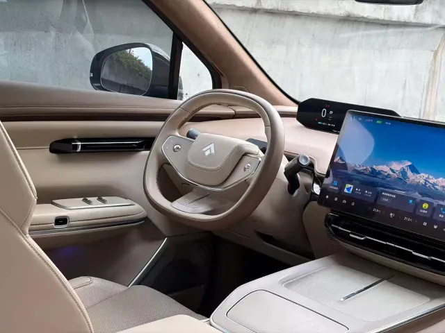GAC Hyptec HT — Фото автомобиля 18