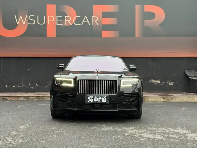 Rolls-Royce Ghost — Фото автомобиля 2