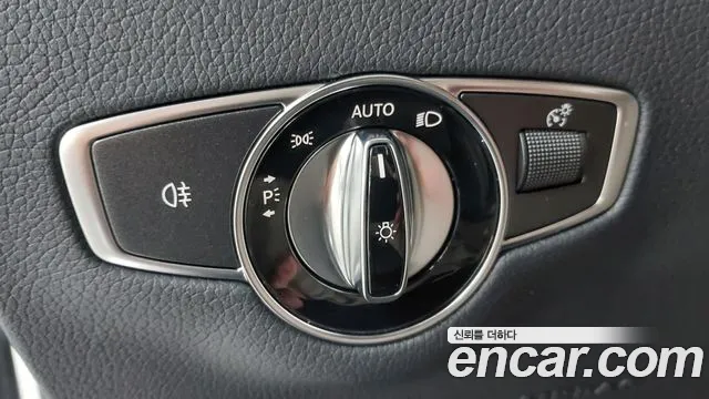 Mercedes-Benz E-Class — Фото автомобиля 19